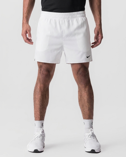 116 Short Essencial Novak Blanco NK - foto de estudio on-model