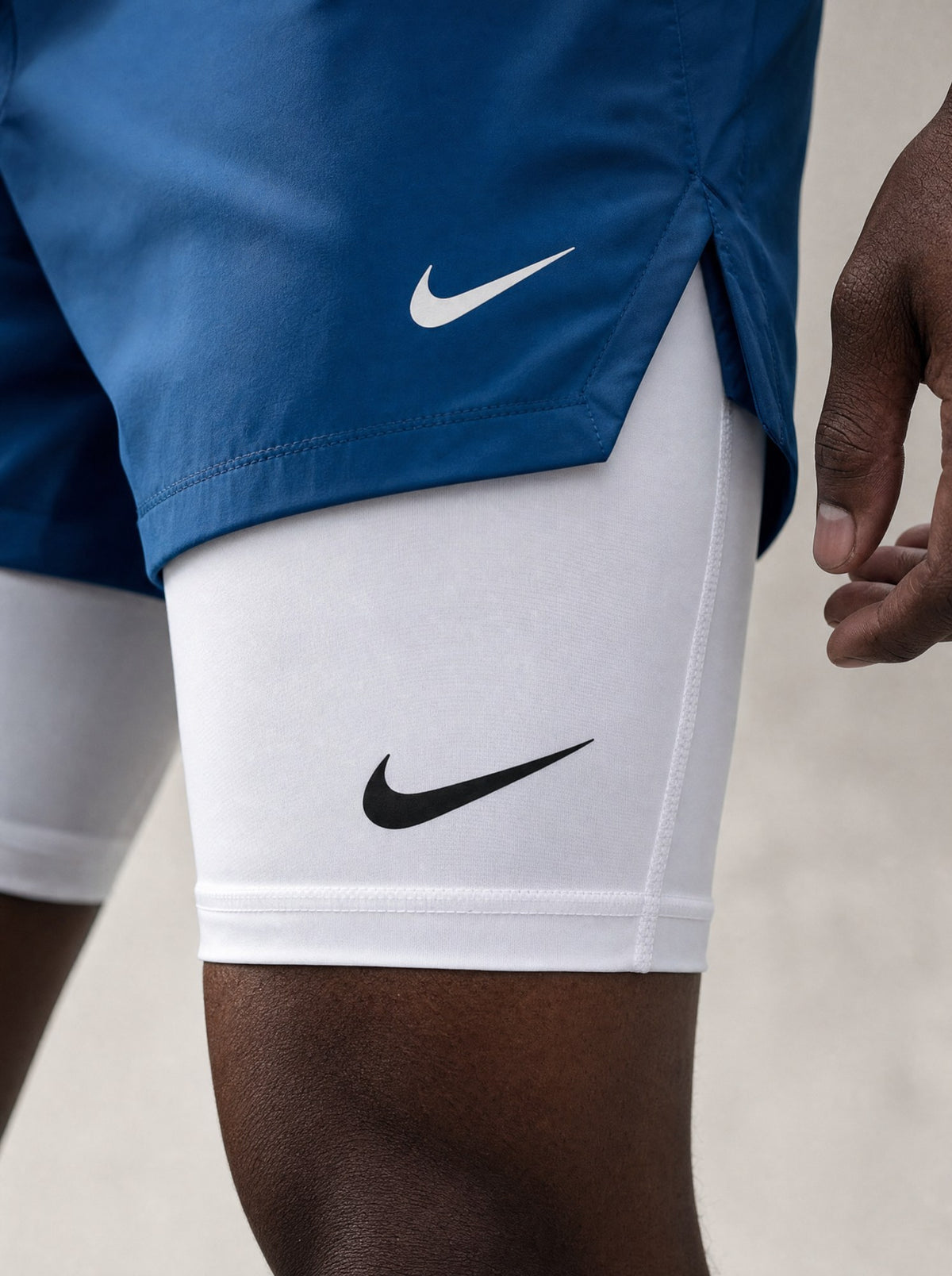 Short Pro 2 en 1 en uso, tela ligera