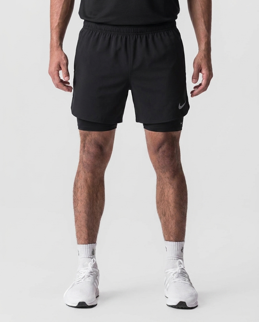 105 Short Essencial con Licra Negra NK - estudio on-model