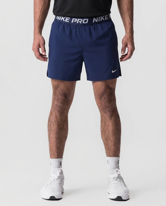 119 Short Novak NK Pro Azul Navy - estudio on-model