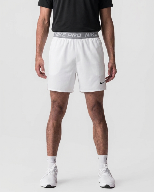 120 Short Novak NK Pro Blanca - estudio on-model