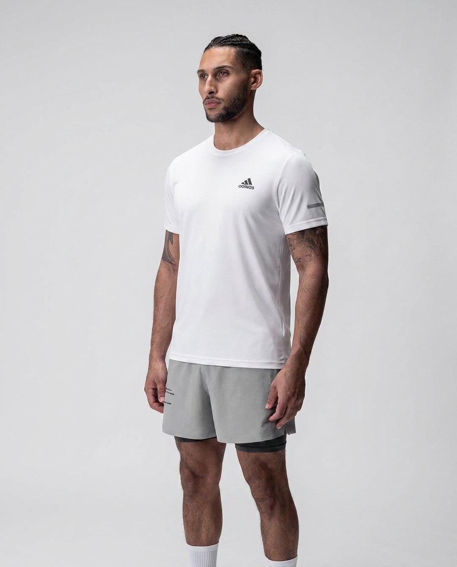 207 Camiseta Essencial Blanco ADD - frontal on-model