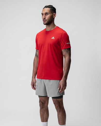 209 Camiseta Essencial Rojo ADD - frontal on-model