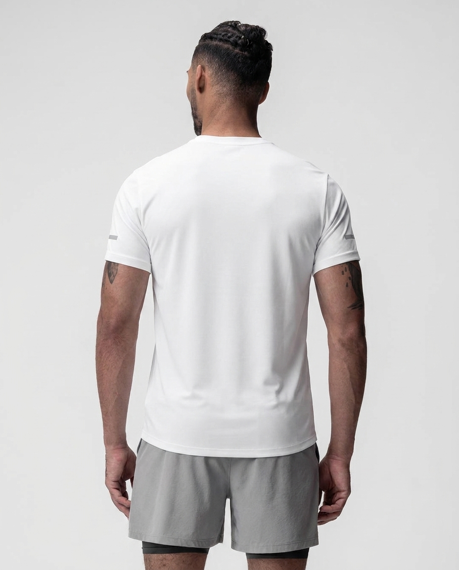 202 Camiseta Essencial Blanco NK - espalda on-model