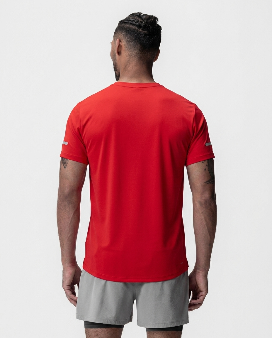 204 Camiseta Essencial Rojo NK - espalda on-model