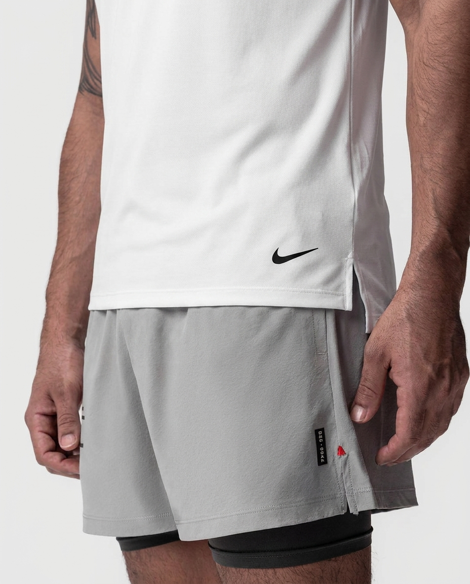 202 Camiseta Essencial Blanco NK - detalle macro