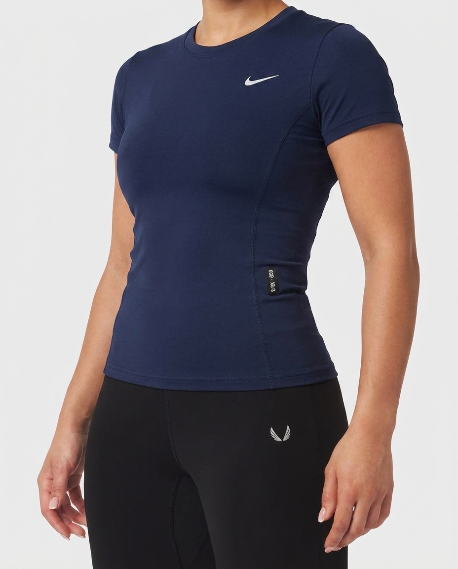 406 Camiseta Essencial Mujer Azul Navy NK - macro