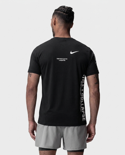 Camiseta Till I Collapse Negra NK — on-model espalda