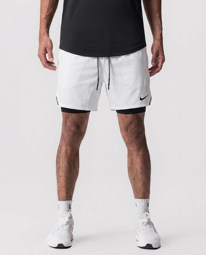 Pantaloneta con Licra Blanco - Frontal on-model